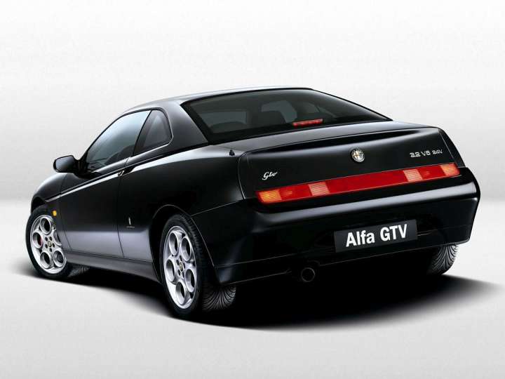 Alfa Romeo GTV (916) 2.0 i 16V T.Spark 150 HP