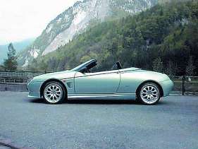 Alfa Romeo Spider (916) 1.8 i 16V T.Spark 144 HP