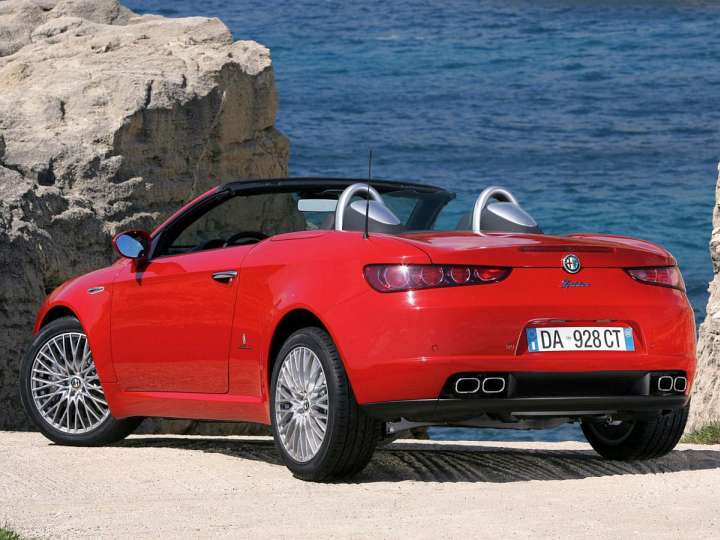 Alfa Romeo Spider (916) 3.0 i V6 24V 218 HP