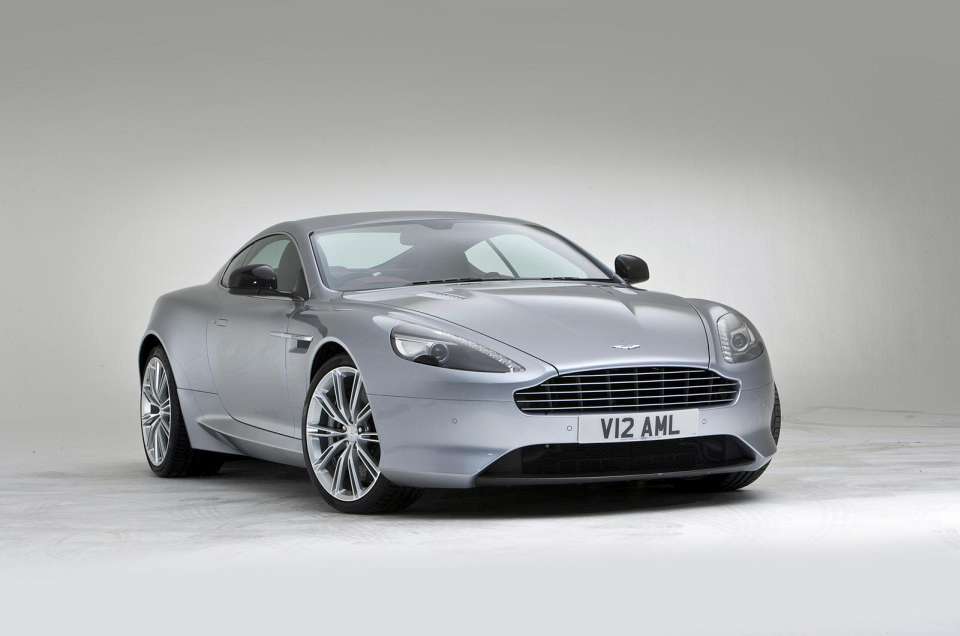 Aston Martin DB9 Coupe 5.9i V12 (477Hp)