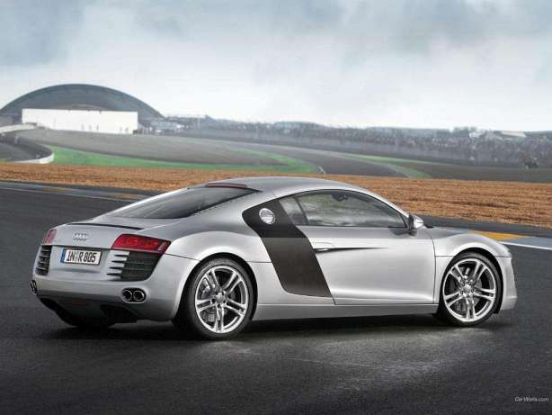 Audi R8 Coupe Facelift 5.2 AT (550 HP) 4WD