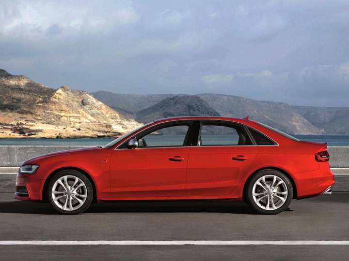 Audi S4 (B8) 3.0 333HP S tronic