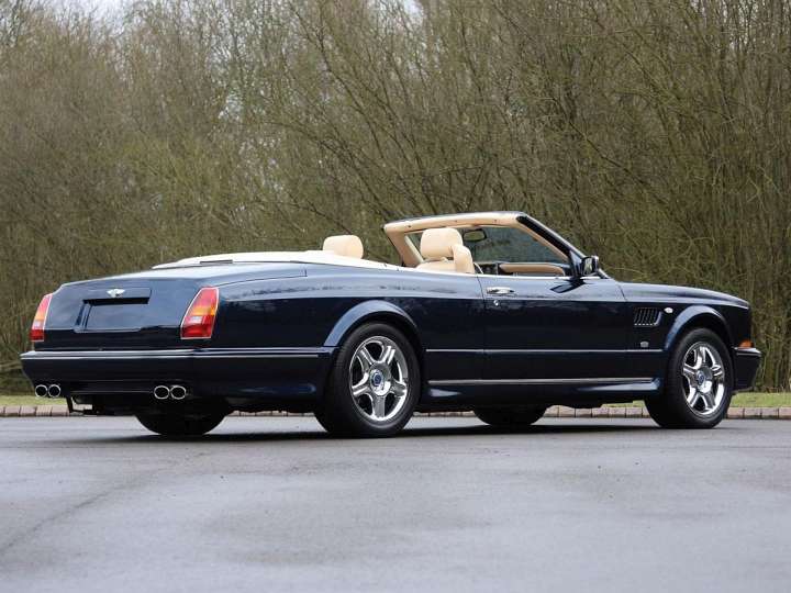 Bentley Azure 6.8 i V8 408 HP