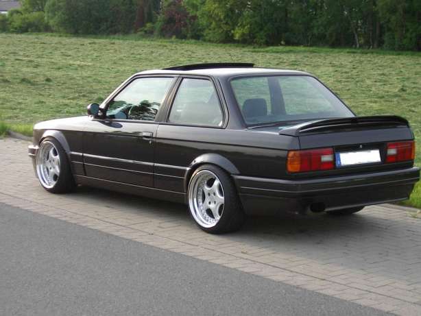 BMW 3er (E30) 324 d 86 HP