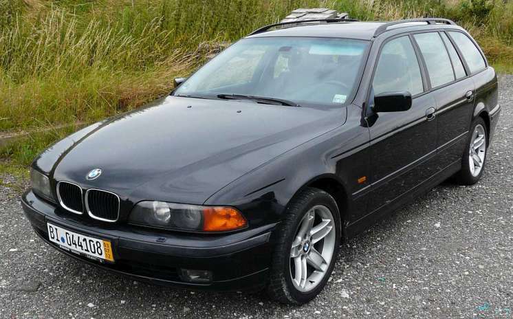 BMW 5er (E39) 525 i  24V 192 HP