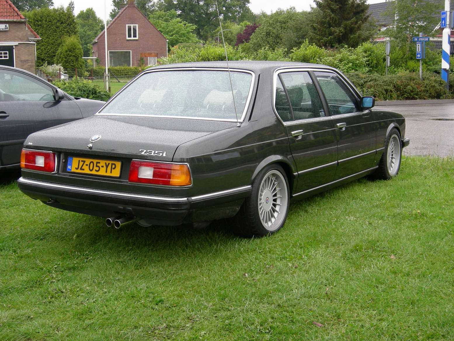 BMW 7er (E23) 735i (192Hp)