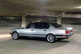 BMW 7er (E32) 750 i,iL V12 300 HP