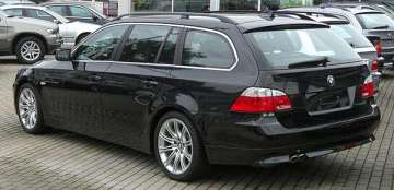 BMW M5 Touring (E61) 5.0 i V10 507 HP