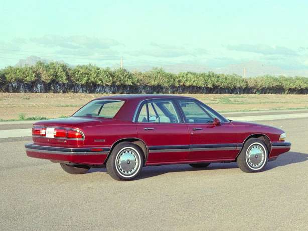 Buick LE Sabre VII 3.8 i V6 175 HP