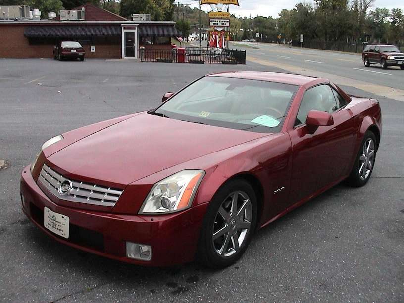 Cadillac XLR 4.4 i V8 32V XLR V 449 HP