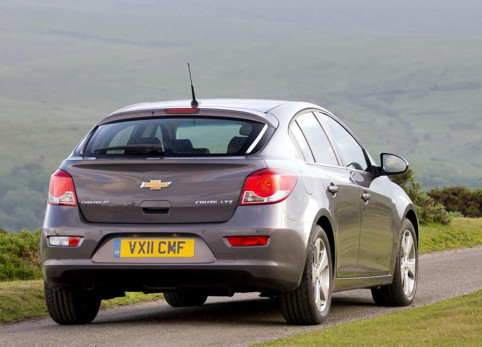 Chevrolet Cruze I Hatchback Facelift 1.4 AT (140 HP)