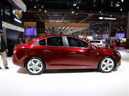 Chevrolet Cruze I Hatchback Facelift 1.8 MT (141 HP)