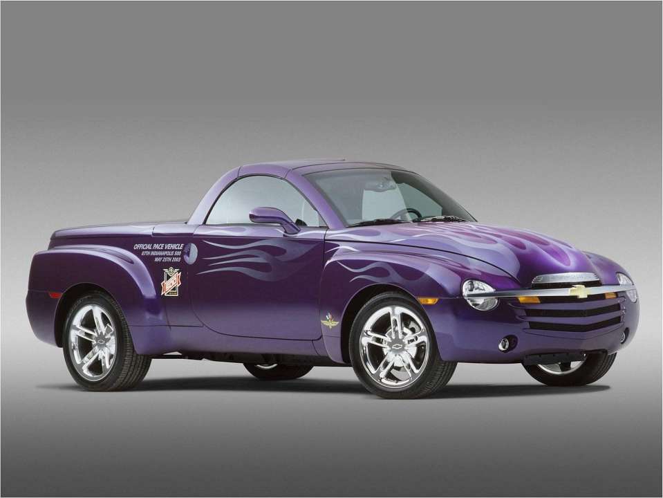 Chevrolet SSR 6.0 i V8 390 HP