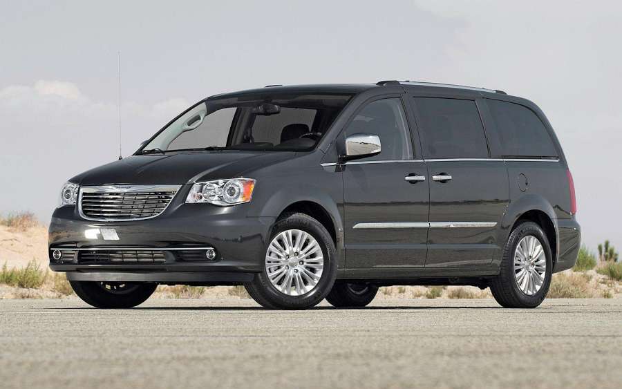 Chrysler Town and Country II Three.8 V6 166 HP