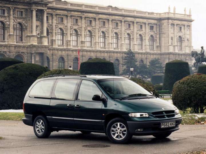 Chrysler Voyager II (GS) Two.Four i 150 HP
