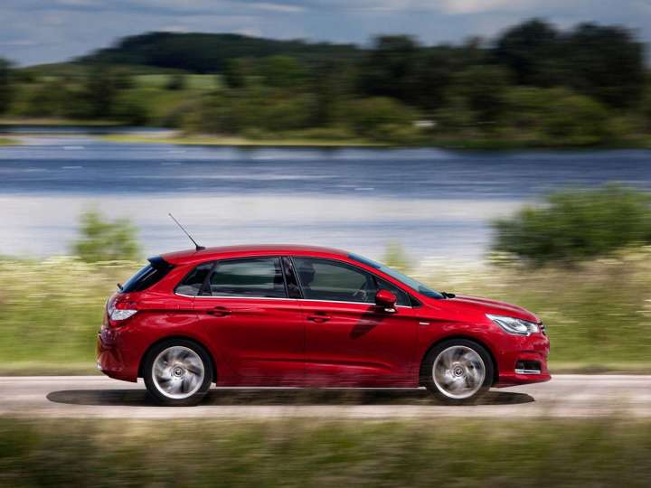 Citroen C4 II Hatchback 1.6 AT (120 HP)