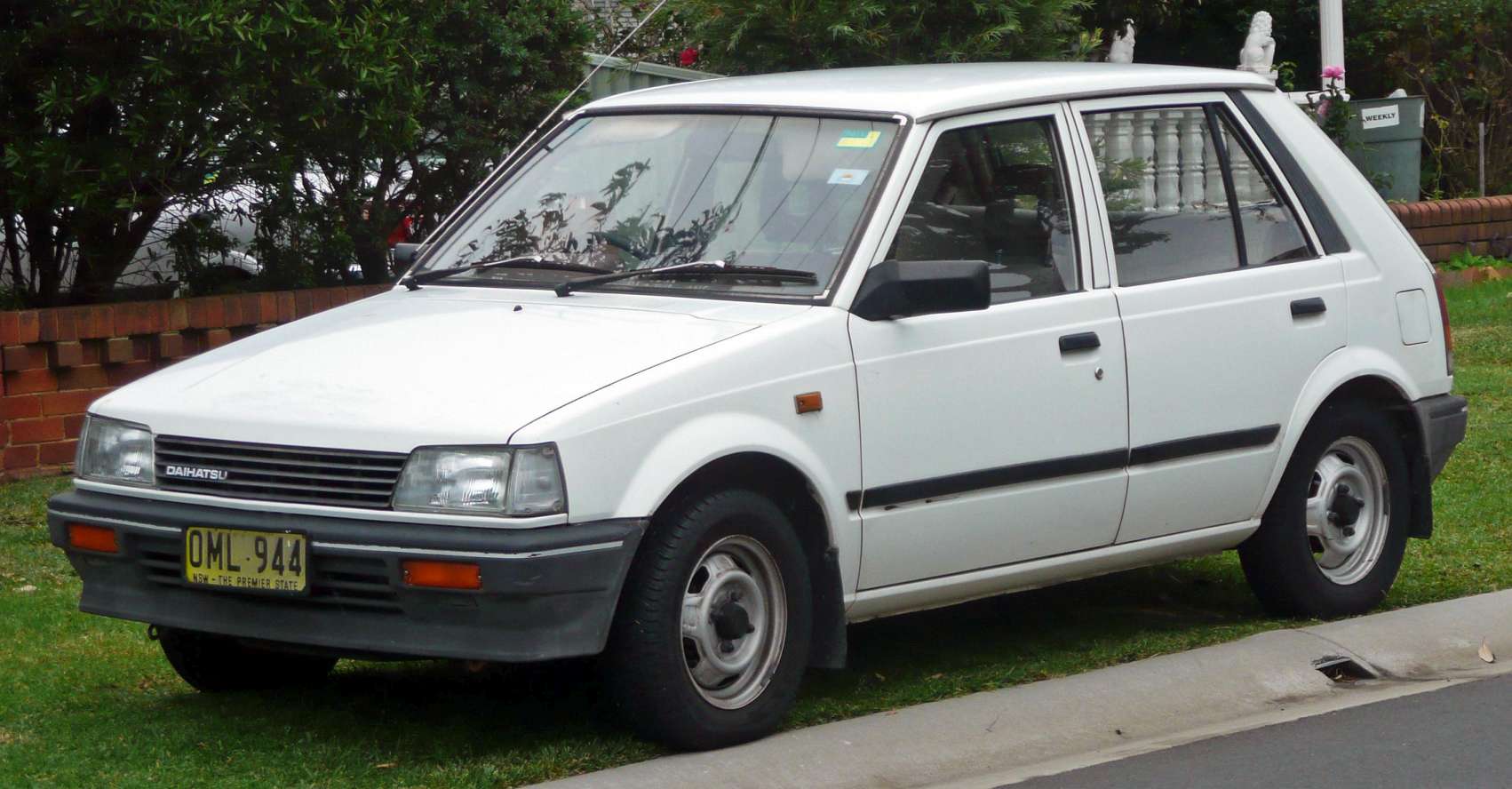 Daihatsu Charade IV (G200) 1.5 i 16V SX 4WD 90 HP