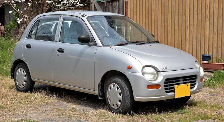 Daihatsu Opti (L8) 0.7 i 58 HP