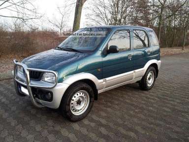 Daihatsu YRV 1.Three i 16V 90 HP 2WD