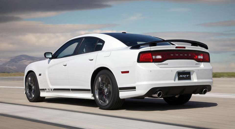 Dodge Charger II R T 5.7 AT (370 HP) 4WD