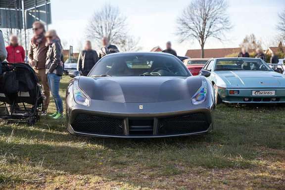 Ferrari 488 GTB Coupe 3.9 AT (670 HP)