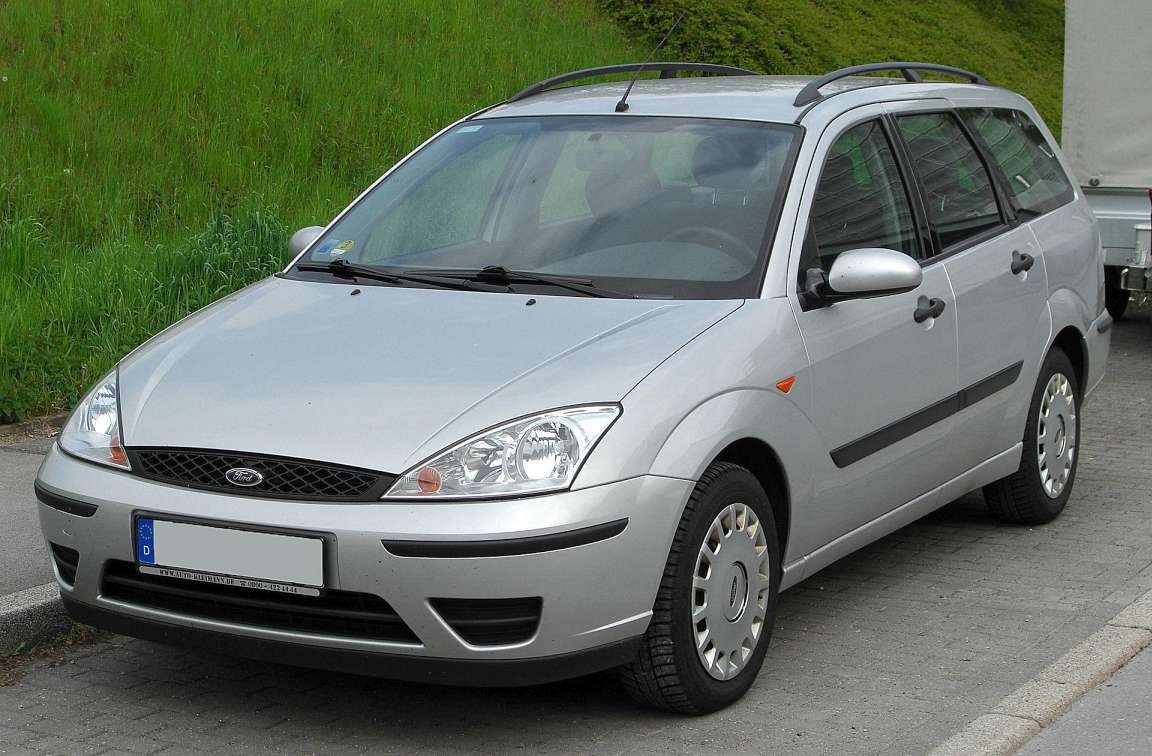 Ford Mondeo II Hatchback 2.0i 130 HP