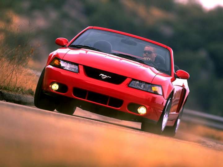 Ford Mustang Convertible IV 4.6 V8 GT 228 HP
