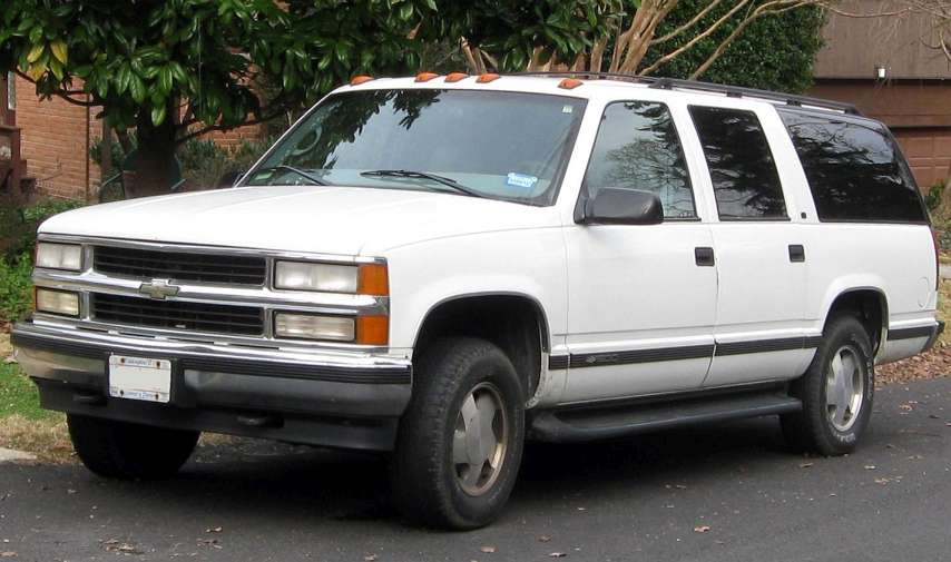 GMC Suburban Five.7 V8 200 HP