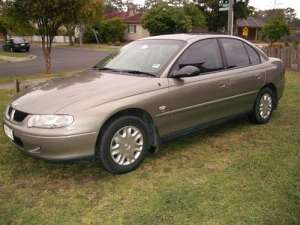 Holden Commodore (VT) 3.8 i V6 200 HP