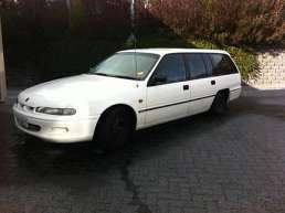 Holden Commodore (VT) 5.7 i V8 320 HP