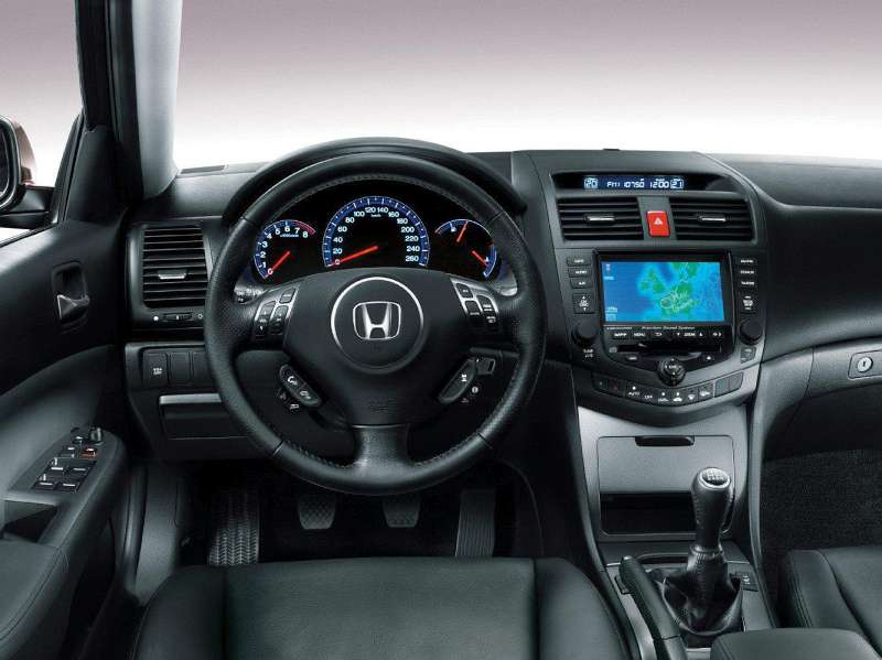 Honda Accord VIII Coupe 2.4 i 16V 190 HP