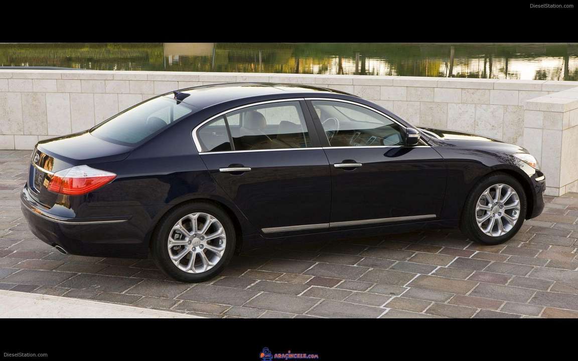 Hyundai Genesis 4,6 i V8 373 HP