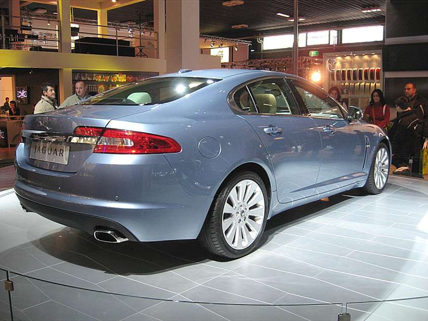 Jaguar XF 4.2 V8 298HP