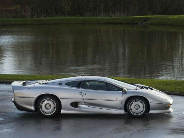 Jaguar XJ220 3.5 V6 550 HP