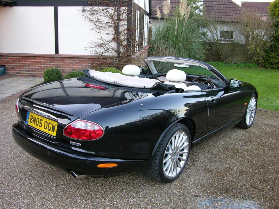 Jaguar XK 8 Convertible (QDV) XKR 4.0 i V8 32V 363 HP