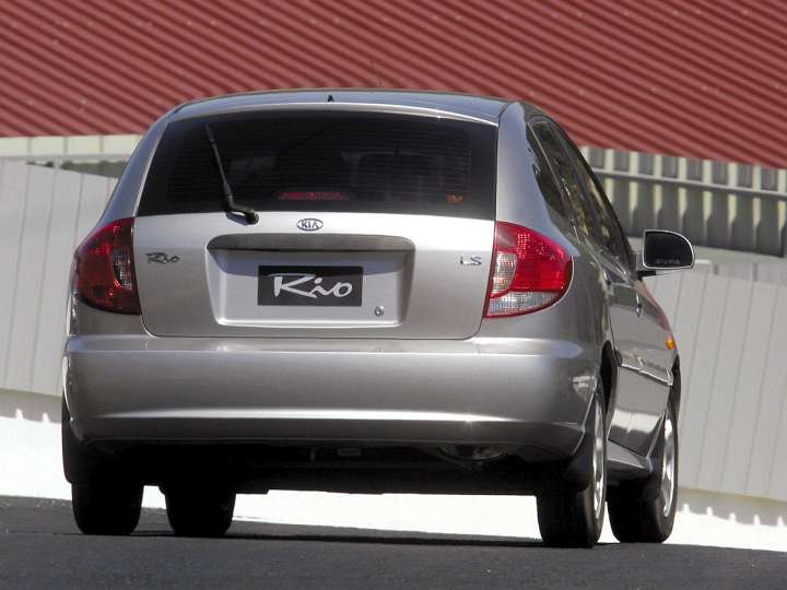 Kia Rio II 1.3 i 75 HP