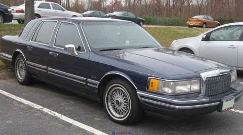 Lincoln Town Car 4.6 V8 238 HP