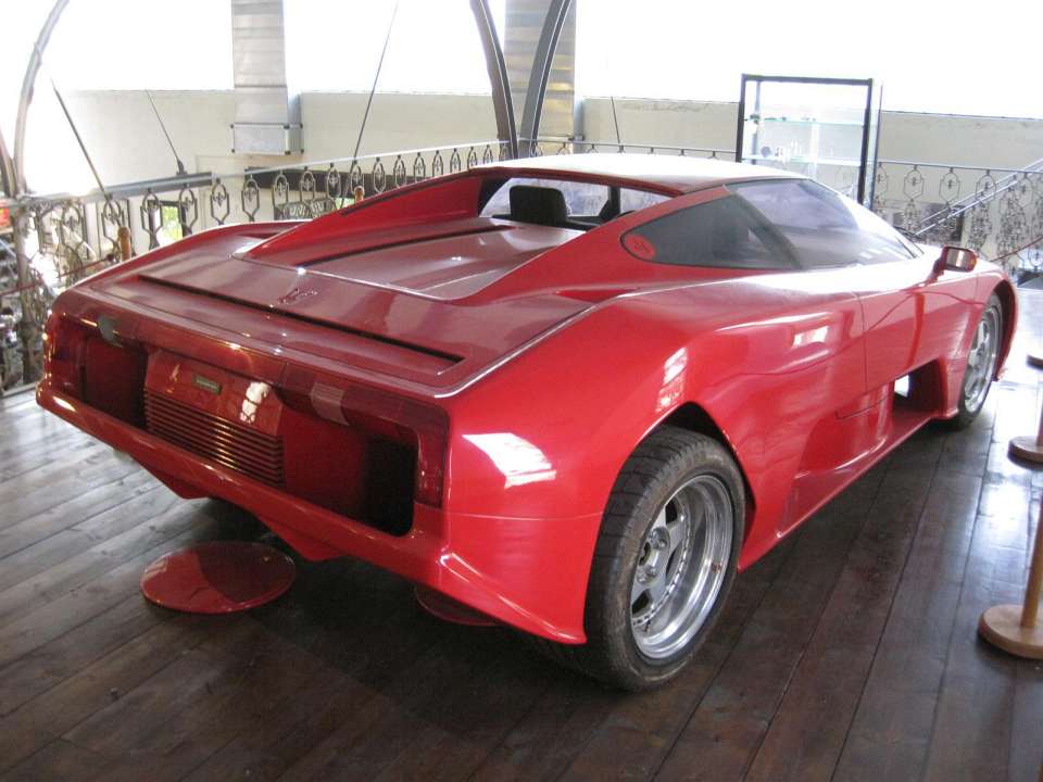 Maserati Chubasco 3.2 i V8 32V Turbo 430 HP