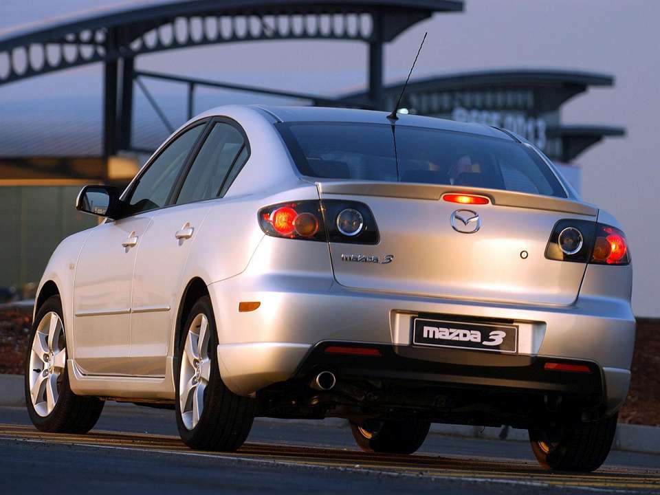 Mazda 3 II Sedan 1.6 AT (105 HP)