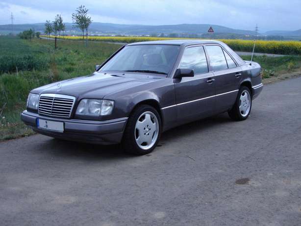 Mercedes-Benz 220 (W124) 220 E 150 HP