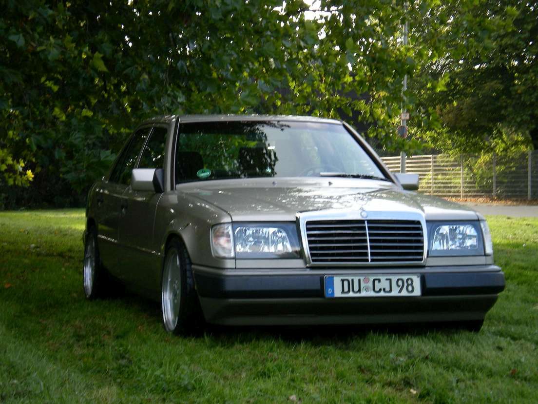 Mercedes-Benz 260 (W124) 260 E 4MATIC 166 HP