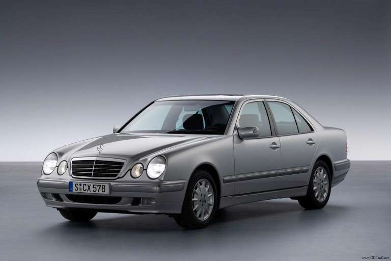 Mercedes-Benz E-klasse (W210) E 200 CDI 102 HP