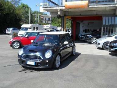 Mini Cooper 1.6 i 16V 116 HP