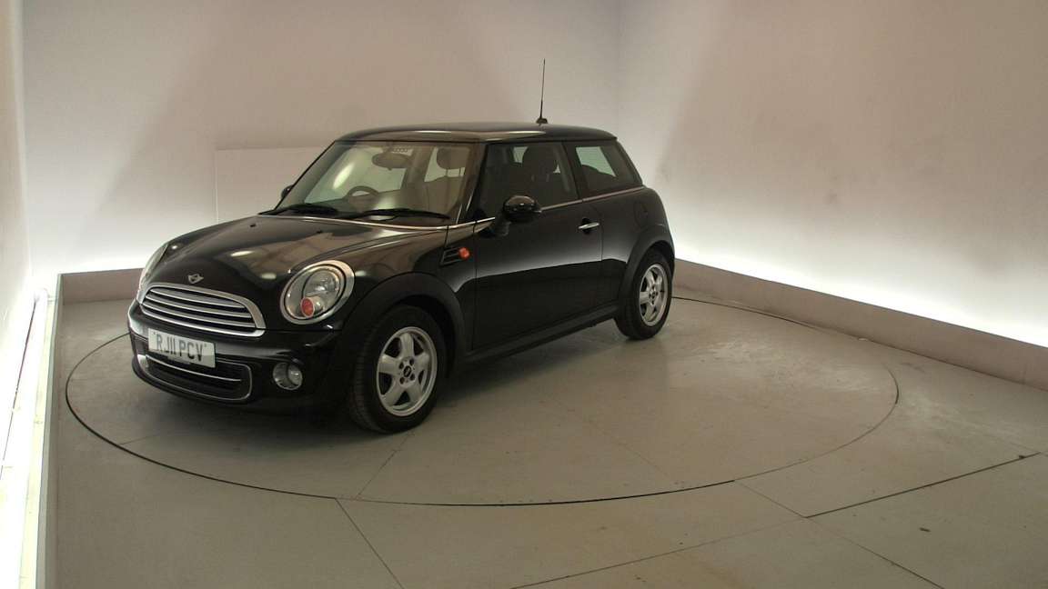 Mini Hatch I Cooper 1.6 MT (116 HP)