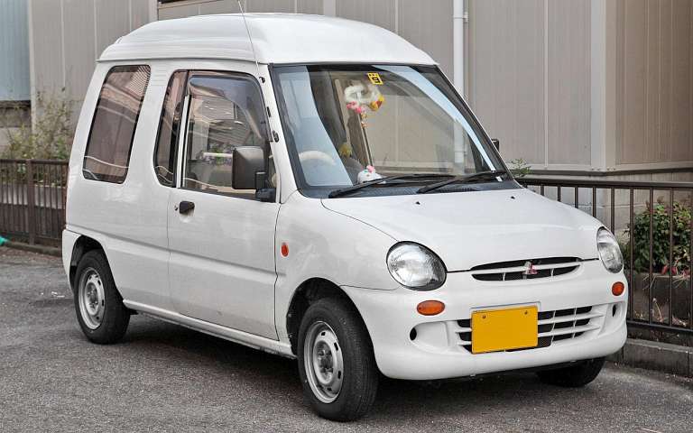 Mitsubishi Toppo 659 Rt 64 HP
