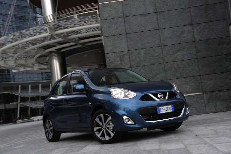 Nissan Micra IV (K13) Facelift 1.2 CVT MT (80 HP)