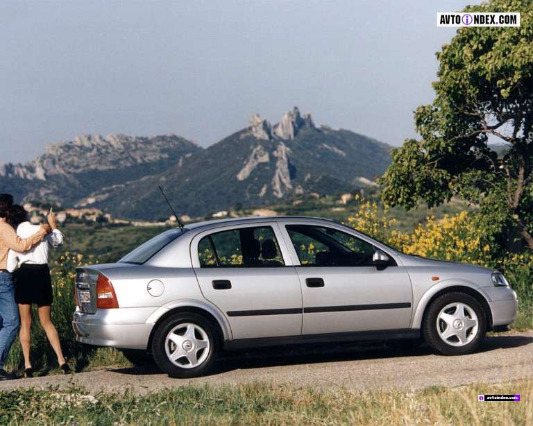 Opel Astra G Caravan 1.8i (110Hp)