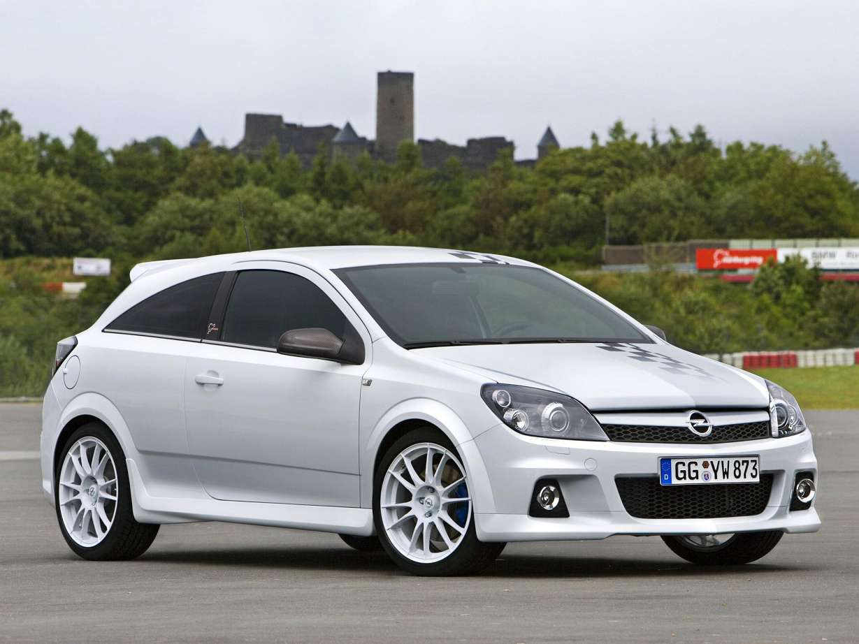 Opel Astra GTC H 2.0 i 16V Turbo OPC 240 HP