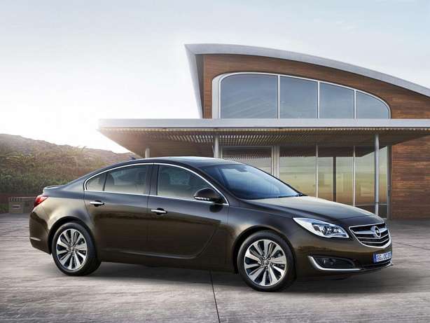 Opel Insignia Hatchback 2.0 Turbo 220 HP Automatik