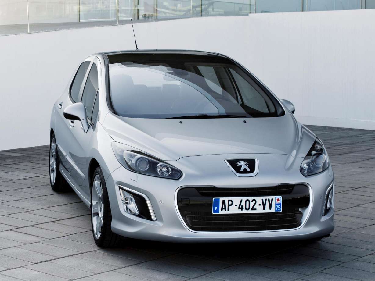 Peugeot 3008 I Facelift 1.6 MT (120 HP)